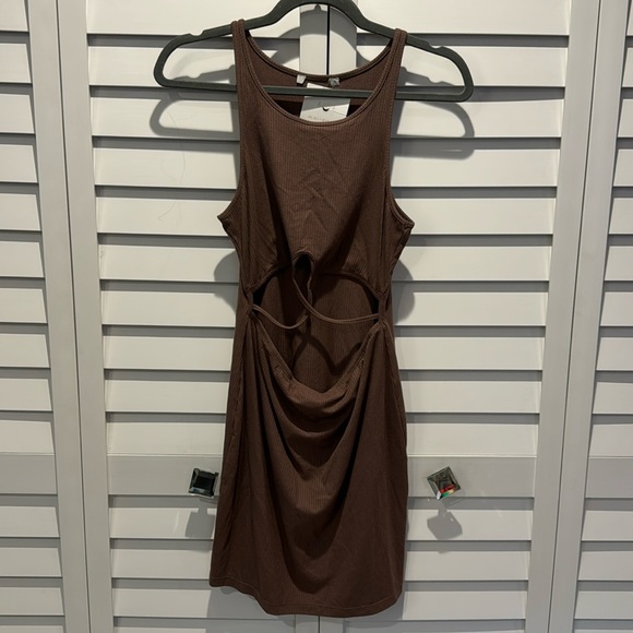 Rivals & Resilience Dresses & Skirts - Rivals & Resilience NWT cutout Midi Sleeveless Dress.